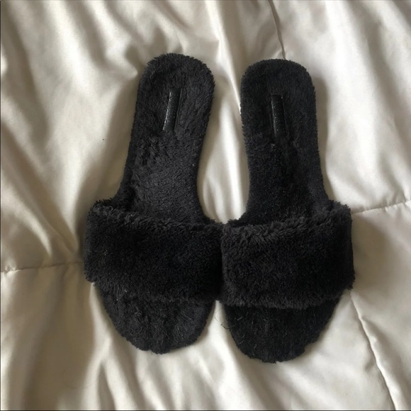 Black Fur Slides (bundle for $1) - Picture 3 of 4